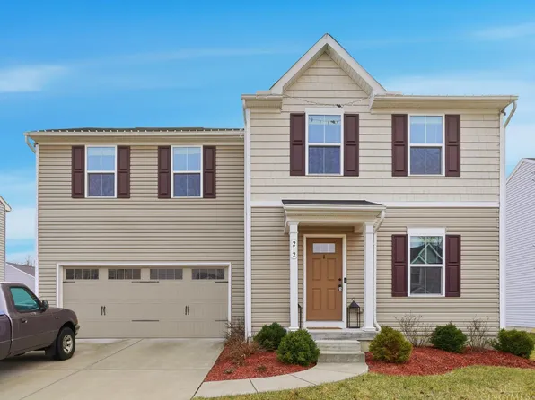 212 Wooded Ridge Dr, Amelia, OH 45102