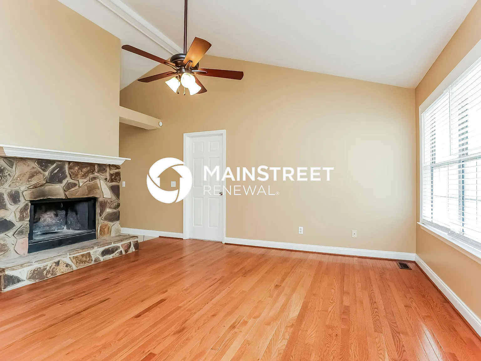 5021 Trailwater Dr — Photo 4