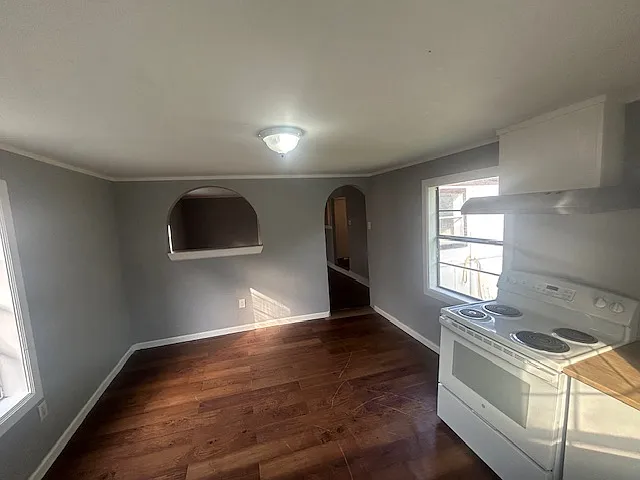 105 N Carver St — Photo 5