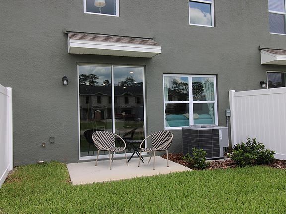 5th image of 12 Bella Oaks Dr