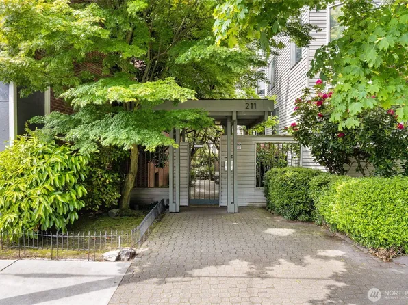 211 Summit Avenue E #S218, Seattle, WA 98102