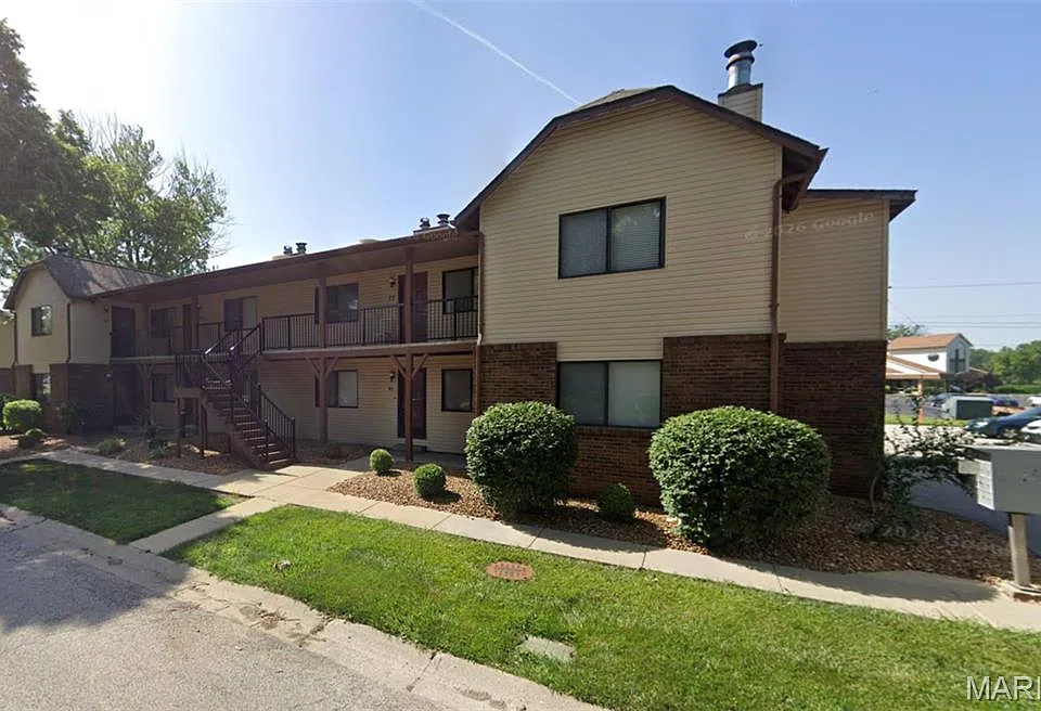 63 Peachtree Ln