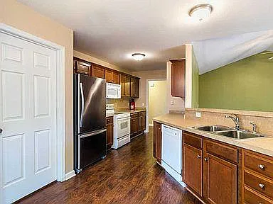 353 Spring Meadows Dr — Photo 7