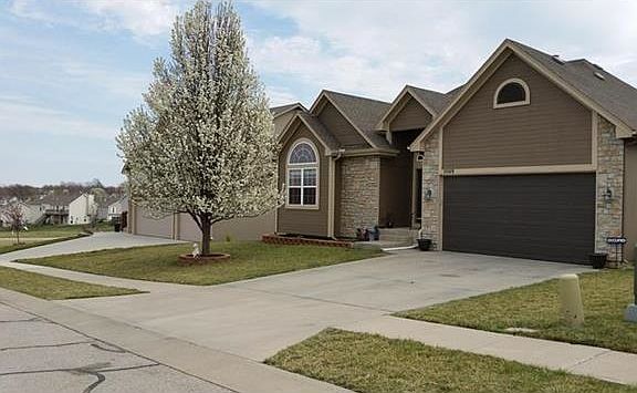 4th image of 11149 Nogard Ave