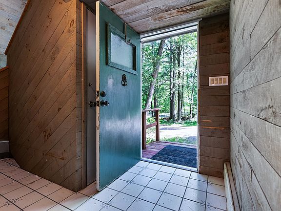 5th image of 3 Longwood Drive
