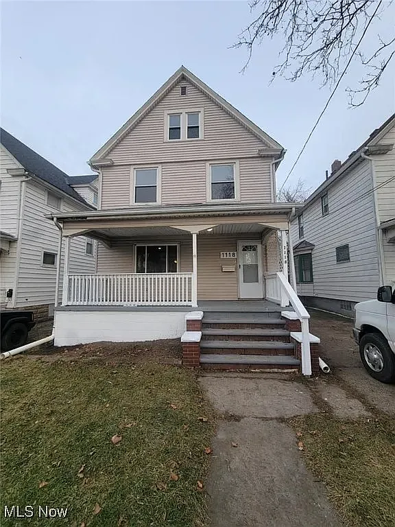 3 bed, 1338 sqft, $1,500 — Photo 1