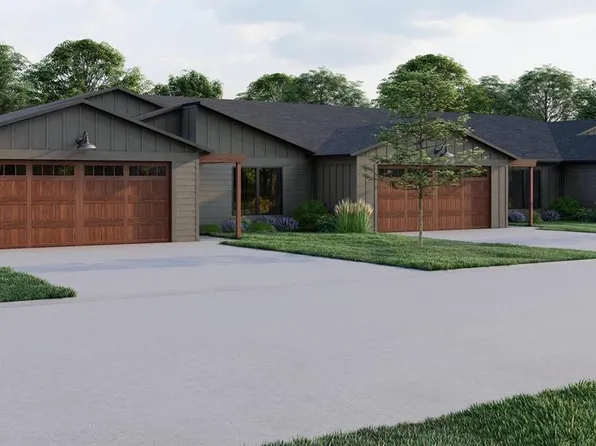 1524 Blaines Way, Spirit Lake, IA 51360