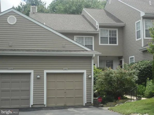 345 Danbury Ln, Glen Mills, PA 19342