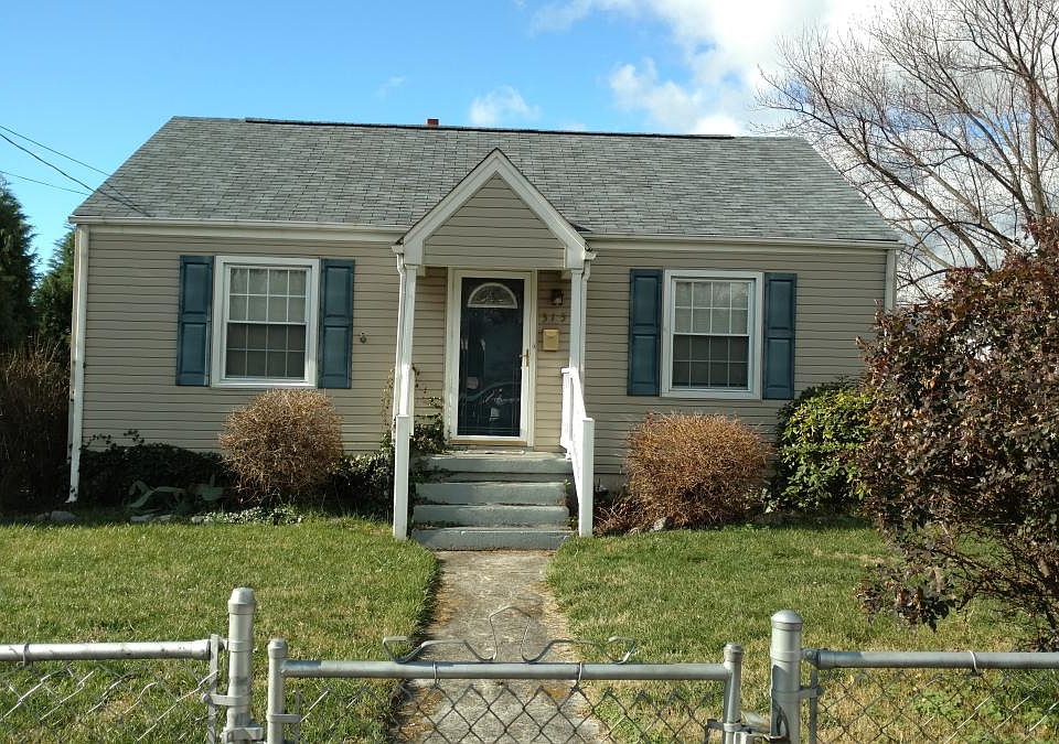 1st image of 315 McClelland St