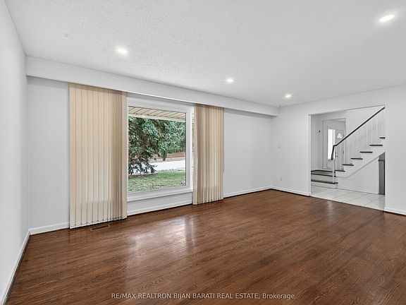 3rd image of 298 Newton Dr