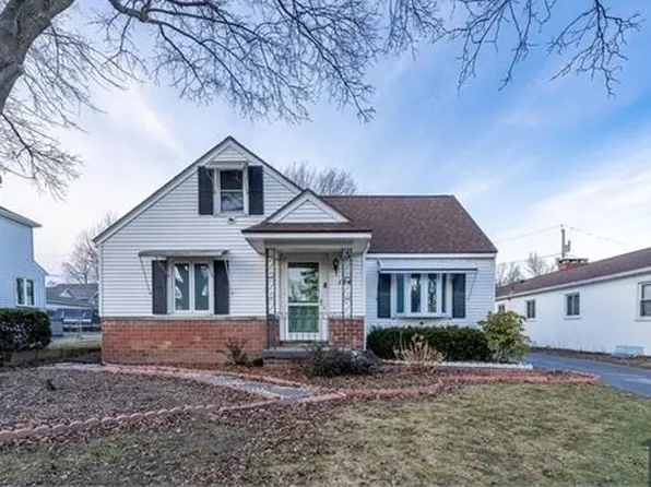 124 Heberton Rd, Rochester, NY 14622