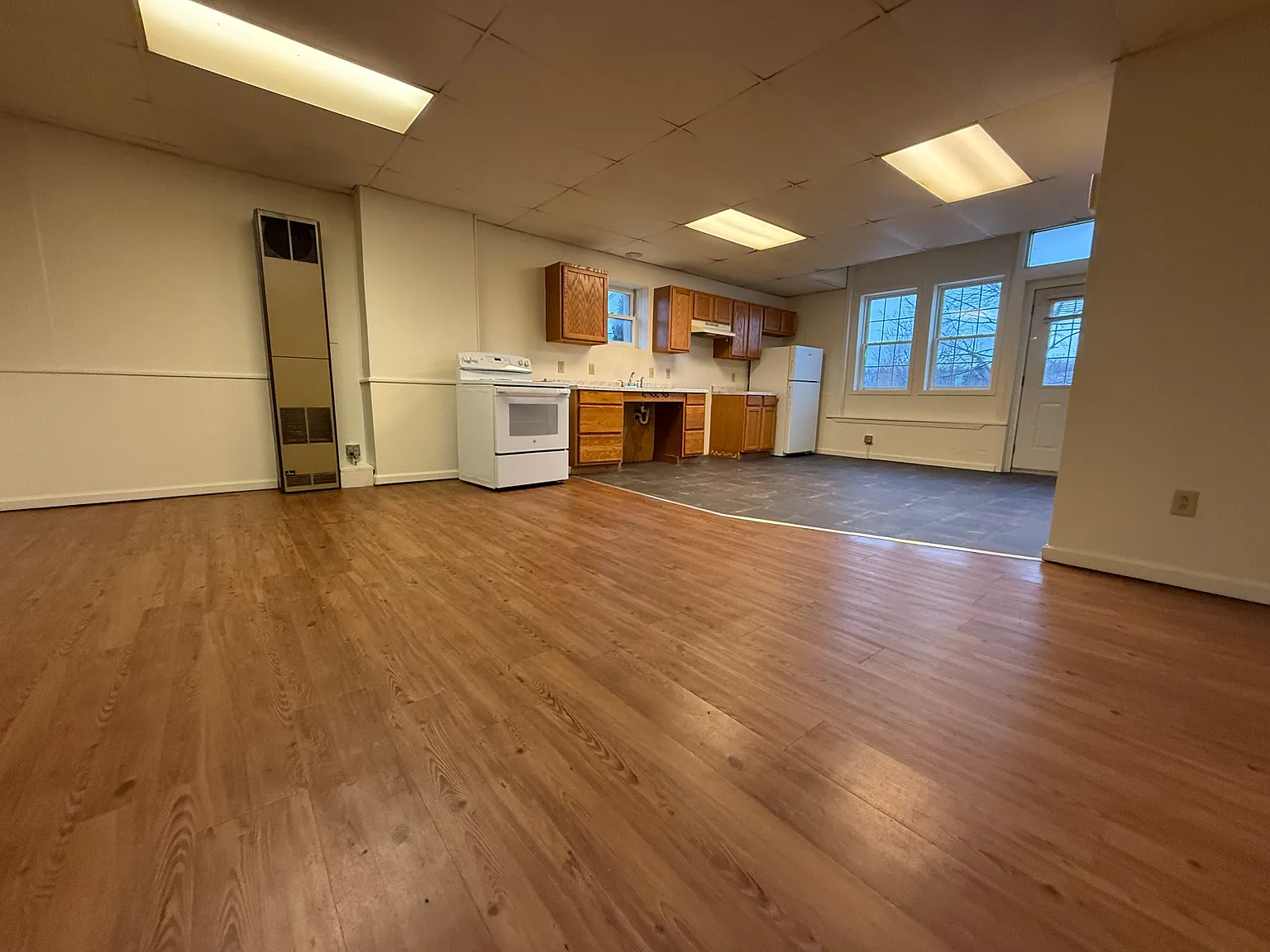 2 bed, 850 sqft, $950 — Photo 1