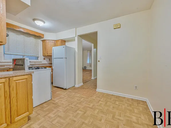 2076 East 63rd Street image 13 of 24