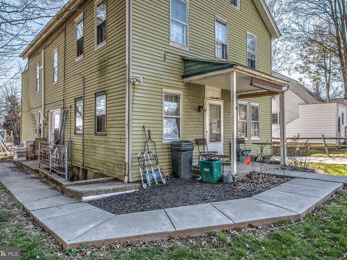 14 S Walnut St, Mountville, PA 17554 | Zillow