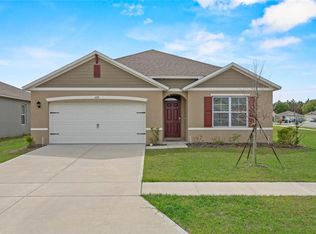 698 Squires Grove Dr, Winter Haven, FL 33880