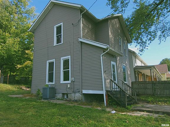 2nd image of 1616 W 9th St