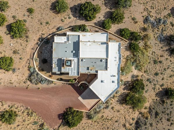 25 Camino Manzano, Placitas, NM 87043