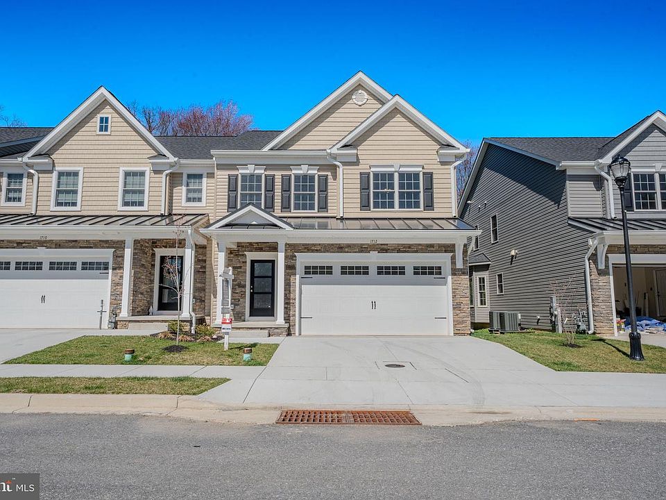 1st image of 1712 Botanical Ct #22