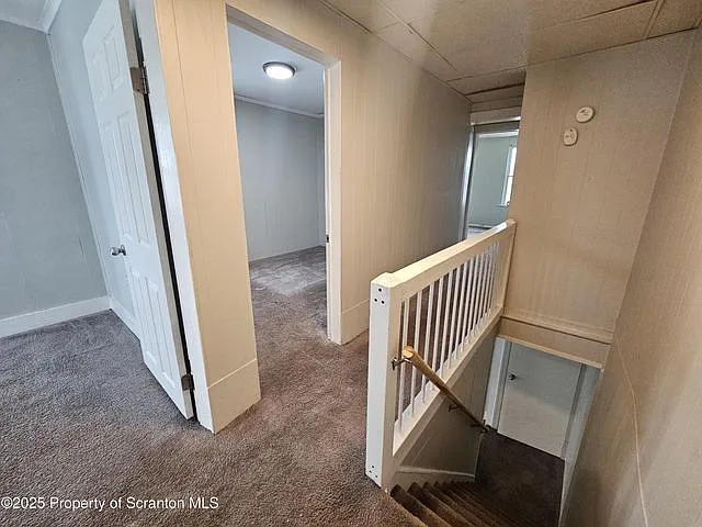 1045 Prescott Ave — Photo 6