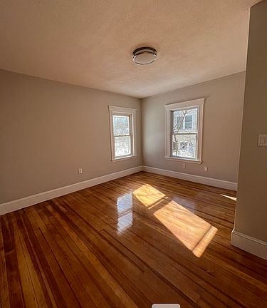 5th image of 62 Water St #1