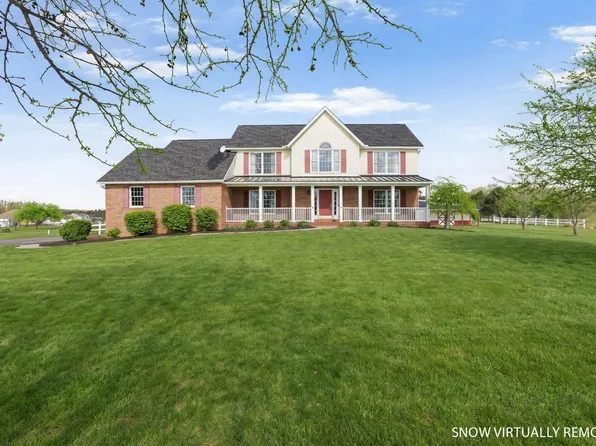 6281 Davis Dr SE, Heath, OH 43056