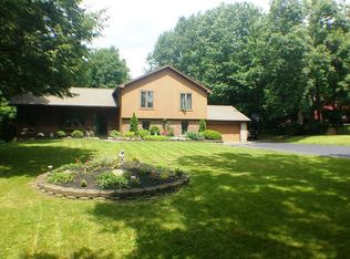 14 Maryknoll Cir, Livonia, NY 14487