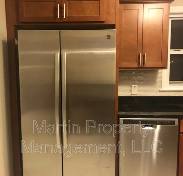 27 Grant Ave #1 — Photo 5