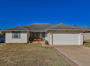 1761 S Farm Road 123, Springfield, MO 65807