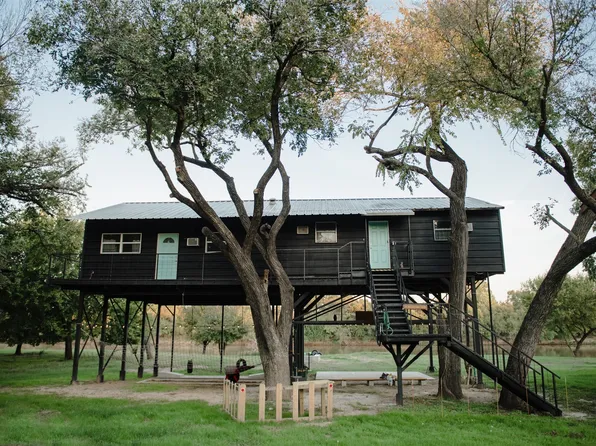 7141 Horseshoe Bend Trl, Weatherford, TX 76087