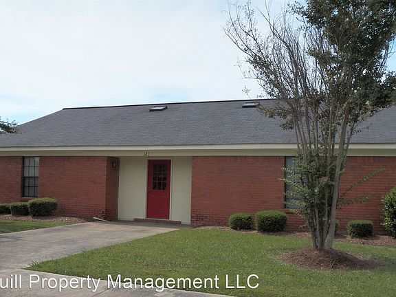 2nd image of 121 Logan Dr #A