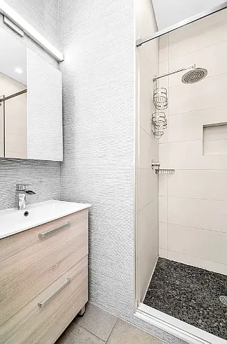 356 W 21st St #3 — Photo 9