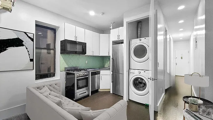 Rented by Brickview NYC Realty NYV LLC | media 2