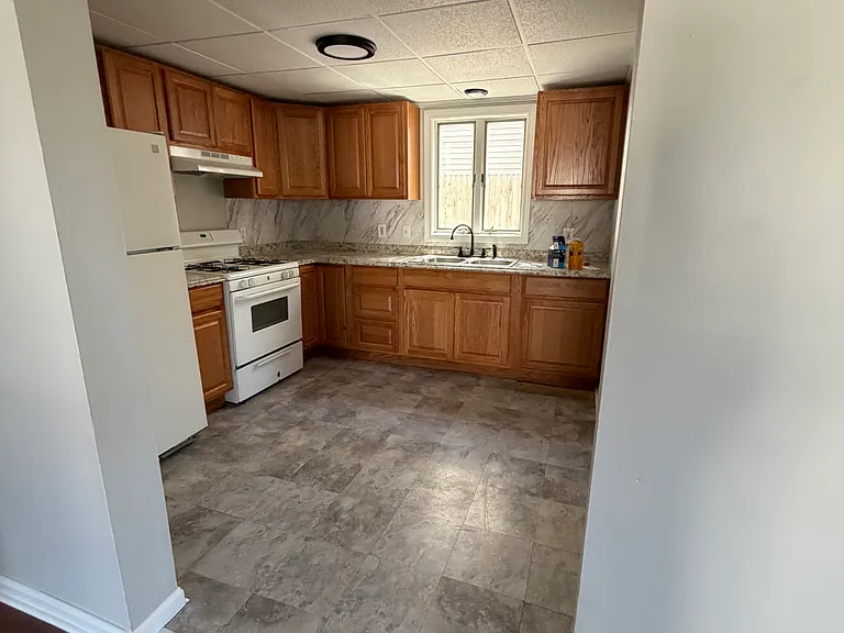 71 Stewart St #1 — Photo 6