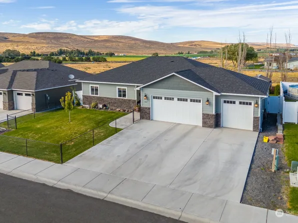 807 8th Avenue NE, Ephrata, WA 98823