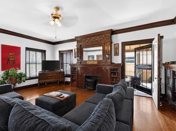 1734 Jefferson St, Kansas City, MO 64108