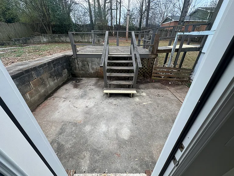 408 S Hammond Dr — Photo 10