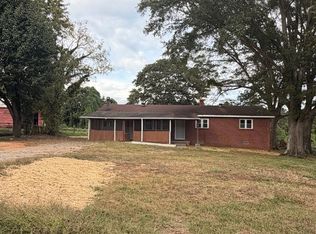 2915 Kool Park Rd NE, Hickory, NC 28601