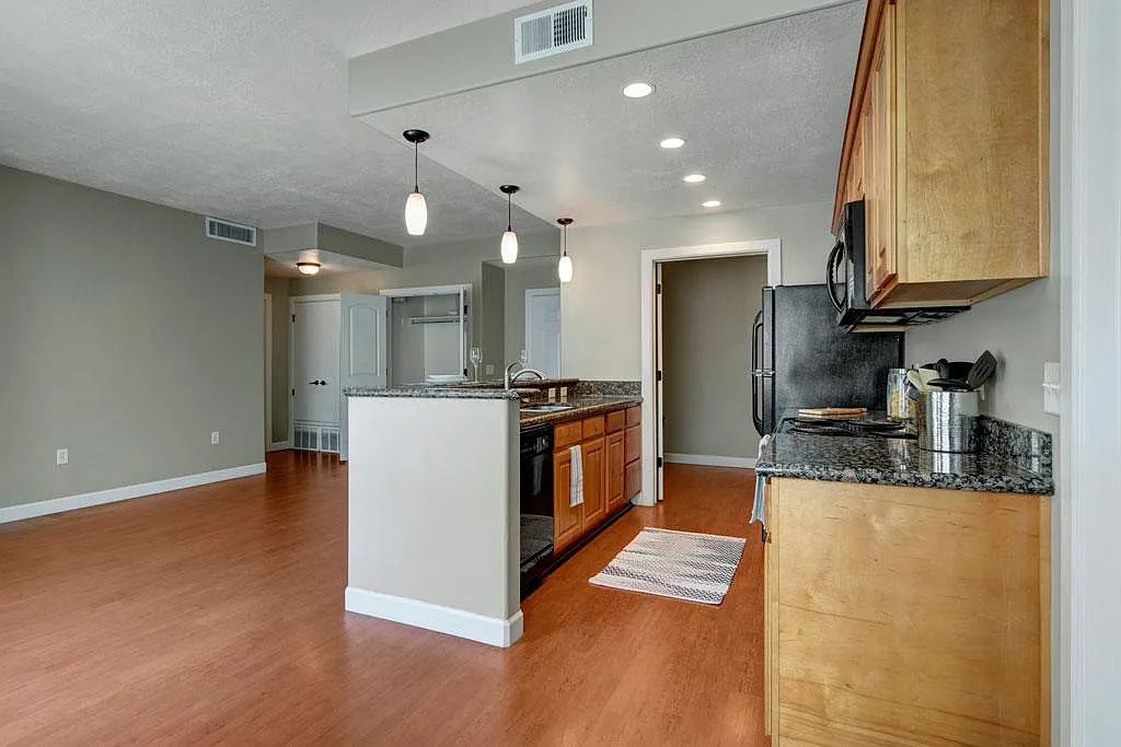 Bridges Apartment Homes — Photo 2