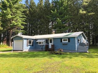 135 Crow Hill Rd, Indian Lake, NY 12842