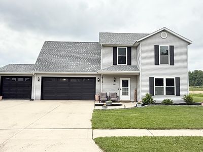 907 Sand Drift Dr, Fremont, IN, 46737