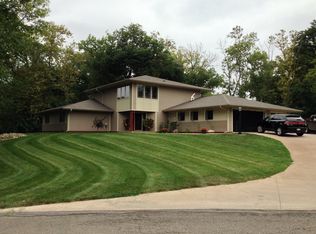 3315 Lakeshore Dr, La Crosse, WI 54603