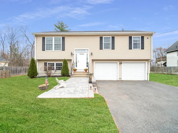 84 Hanover Street, Wallingford, CT 06492