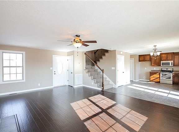 2nd image of 67 Liberty Park Lot 67