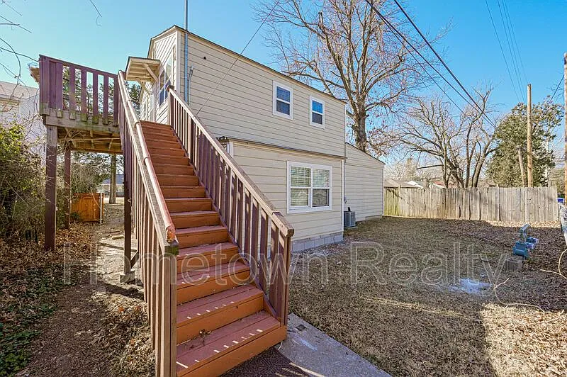 1 bed, 1.0 bath, $695 — Photo 4