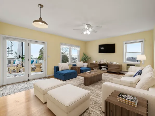 32 Barker Rd Unit 3, Scituate, MA 02066