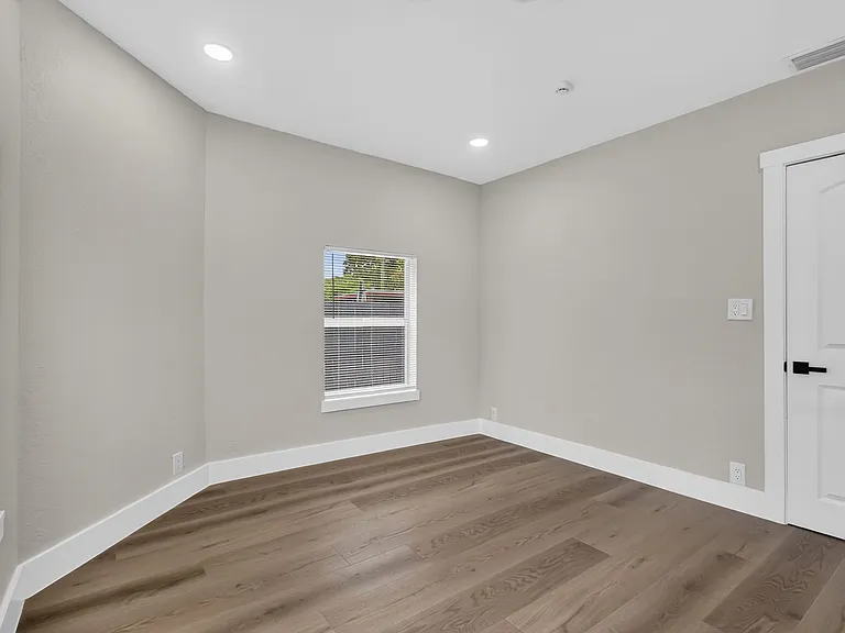 516 Independence Rd #1 — Photo 24