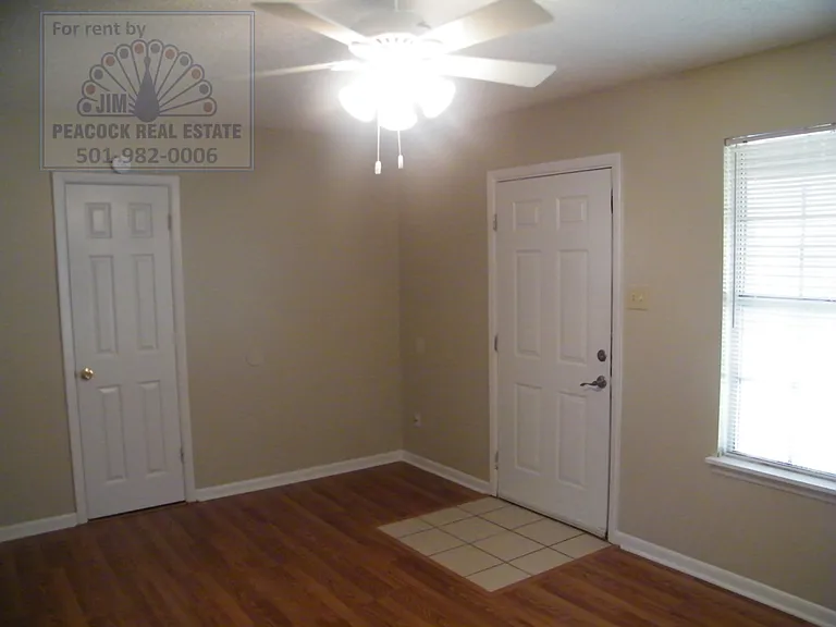 3021-3023 Hines Dr — Photo 3