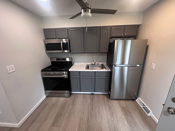 2nd image of 889 Florida Ave #889