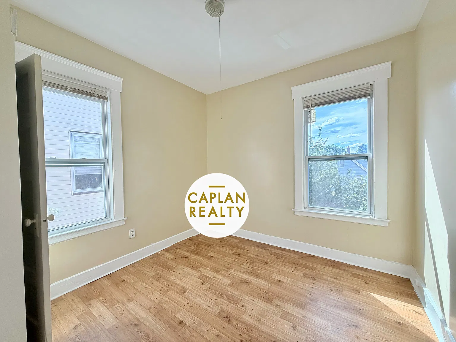 2 bed, $1,600 — Photo 3