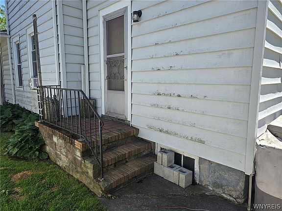 5th image of 1002 West Ave